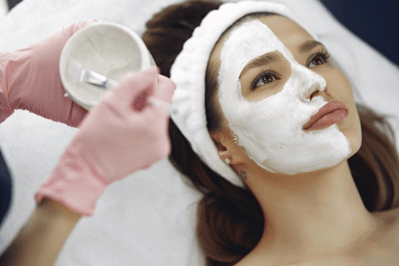 Photo representing Beautician job